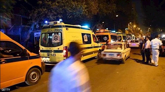 15 قتيلا وعشرات الجرحی بحادث في مصر