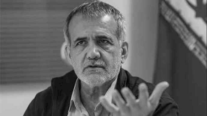 اعتراف نائب رئيس برلمان الملالي : حکومة روحاني لاتتمکن من تحقيق توقعات المواطنين