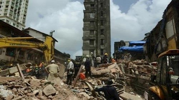 ارتفاع حصيلة ضحايا انهيار المبنی في بومباي الی 33 قتيلا