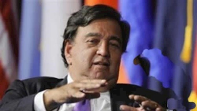 سفير أمريکي سابق: يجب ممارسة مزيد من الضغط علی النظام الايراني