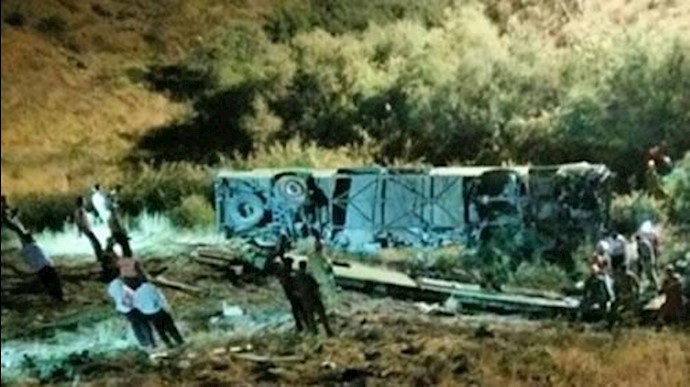 إيران.. 40 قتيلا وجريحا اثر انقلاب حافلة في منطقة جاجرود (شرقي طهران)