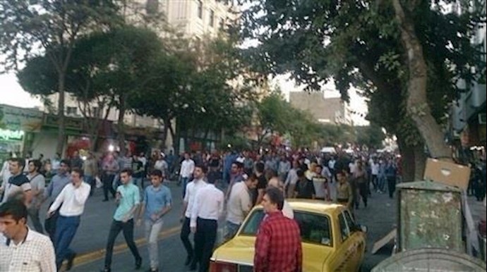 إضراب في مدينة کردية إيرانية للتنديد بجرائم النظام