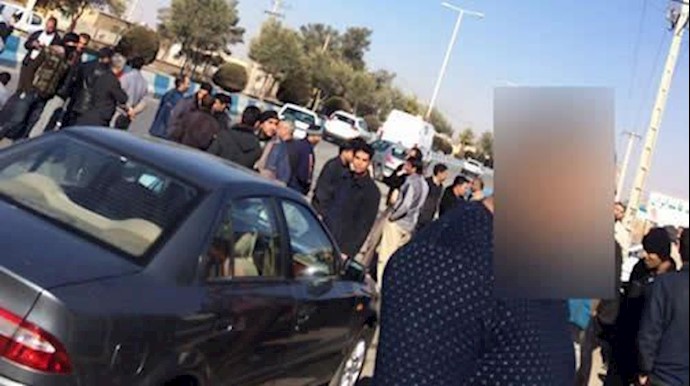 تجمعات احتجاجية في 4 مدن ايرانية