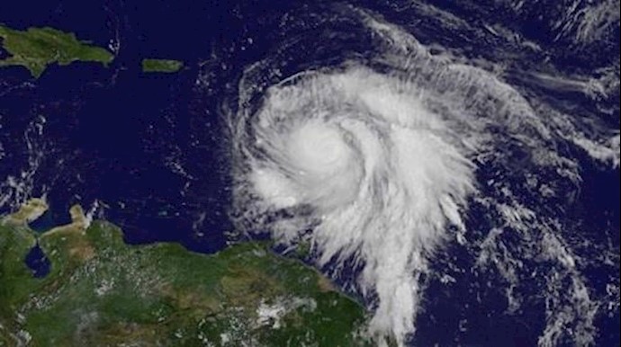 مرکز: الإعصار ماريا يقترب من جزر العذراء بحلول الليل